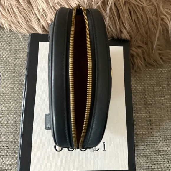 Gucci Black Quilted Leather bum bag. Only - Picture 8 of 11